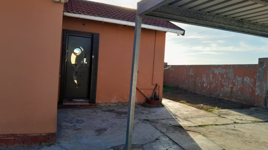 3 Bedroom Property for Sale in Mdantsane Eastern Cape